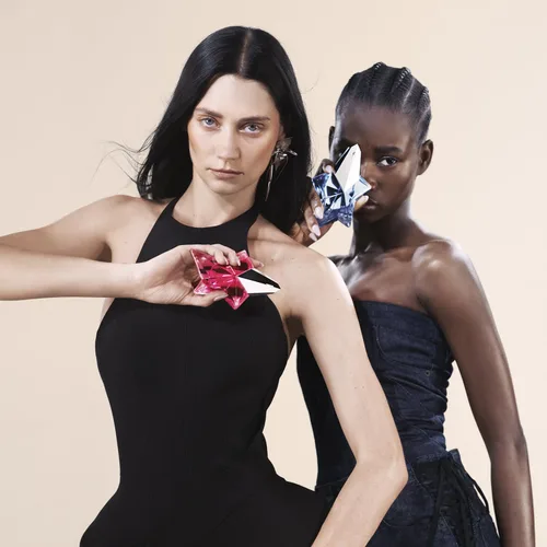Miniatura 5 de MUGLER Angel Nova - Eau de Parfum - Perfume para mujer - Floral y afrutado - Con bergamota, rosa y madera de cedro - Fragancia de larga duración
