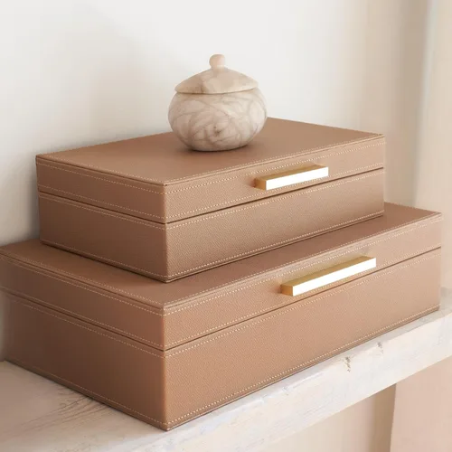 ZICOTO Cajas de almacenamiento decorativas con tapas, juego de 2 hermosos cubos organizadores de piel sintética para la decoración de tu estantería