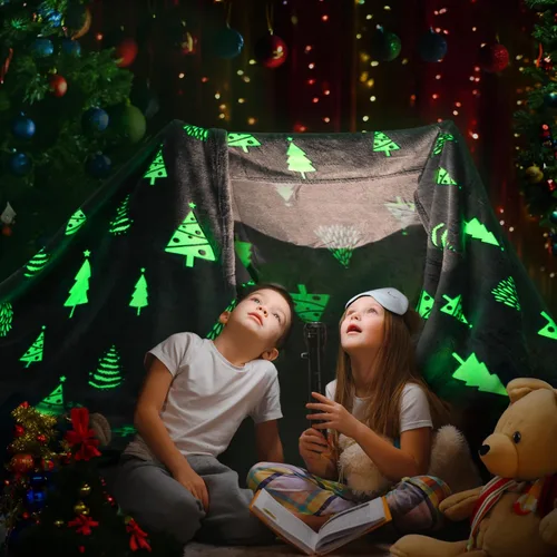 Miniatura 4 de PAVILIA Manta de regalo con árbol de Navidad que brilla en la oscuridad, para niñas y niños, forro polar de felpa suave para niños de 1 a 10 años