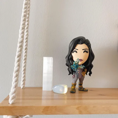 Miniatura 7 de Youtooz Asami Figura de vinilo de 4.7 pulgadas, figura coleccionable de la serie The Legend of Korra, juguete estilizado para fanáticos