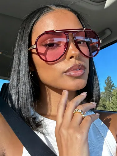 Miniatura 6 de GUVIVI Gafas de sol de aviador de gran tamaño para mujeres y hombres, estilo retro de los años 70, lentes de sol de metal dorado sin enredos