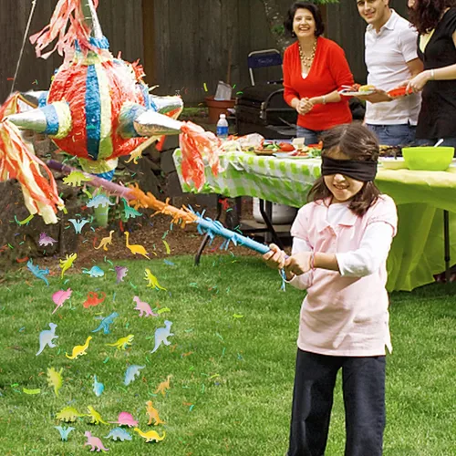 Miniatura 7 de 48 piezas de mini figuras de dinosaurio que brillan en la oscuridad para niños, cesta de relleno de huevos de Pascua, suministros de fiesta