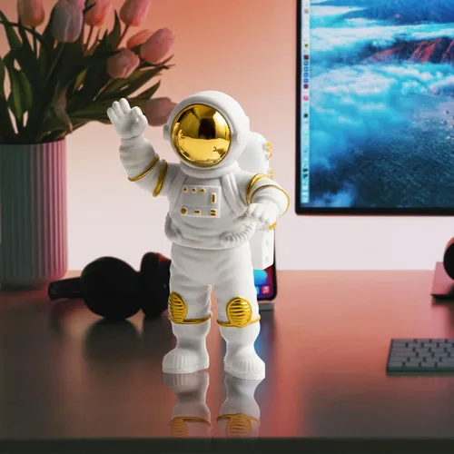 Miniatura 2 de Figura de astronauta, decoración de estatua de astronauta dorada, escultura de figura de hombre espacial de resina para decoración de dormitorio