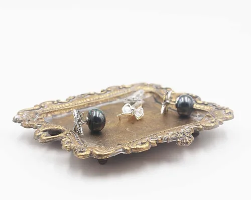 Miniatura 4 de Funly mee Bandeja pequeña de baratijas antigua en oro vintage, bandeja de joyería de metal, soporte para anillos - 13.5 x 8.9 x 3 centímetros