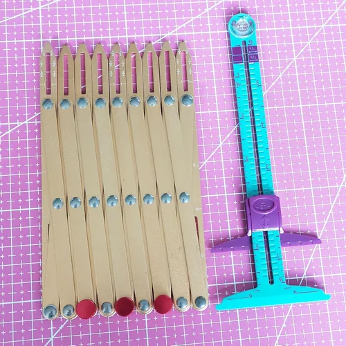 HONEYSEW Dispositivo de espaciado de guía de botones de medición de calibre deslizante 5 en 1 de aluminio de medición de calibre deslizante (dorado)
