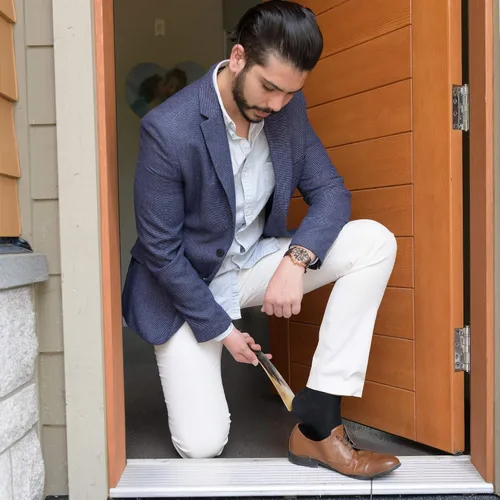 Miniatura 2 de Lucky Franc's Cuerno de zapato de cuerno real. Cuerno de zapato de vestir para hombres. Calzador de cuerno de lujo hecho a mano para uso en el hogar
