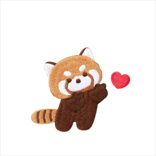 Miniatura 10 de Parche bordado de panda rojo de dibujos animados, autoadhesivas, parches de mapache pequeño, calcomanías de tela para bordar sin costura para ropa