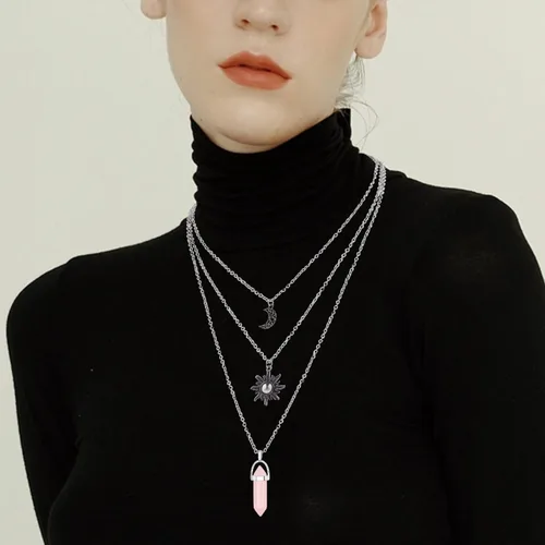 Miniatura 10 de Collar gótico de sol y luna para mujer, collares con colgante de cristal, accesorios Y2K, collar de luna creciente en capas para mujer, collar