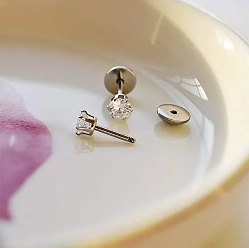 Miniatura 4 de Aretes ComfyEarrings con tuerca y cristales CZ de 0.15 pulgadas