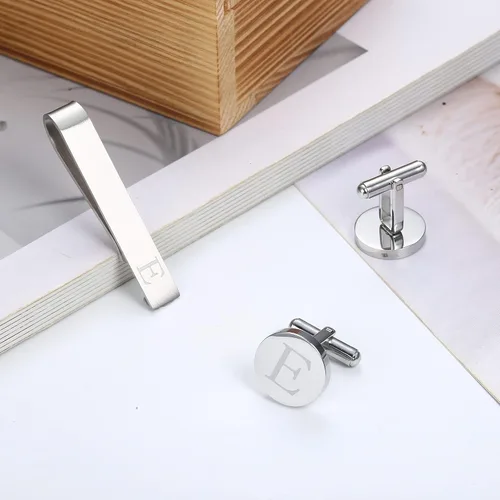 Miniatura 16 de LOYALLOOK - Gemelos de acero inoxidable grabados con inicial y clip de corbata, diseño de letras del alfabeto con caja de regalo, A-Z