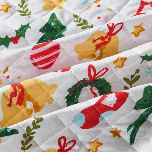 Miniatura 3 de Great Bay Home Juego de colcha de Navidad tamaño King con fundas - Estampados navideños vibrantes y alegres - Colcha reversible festiva de temporada