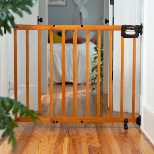 Miniatura 4 de Summer Infant Escalera de lujo fácil de asegurar puerta de seguridad para mascotas y bebés, 30 pies a 48 pies de ancho, 32 pies de alto, instalar