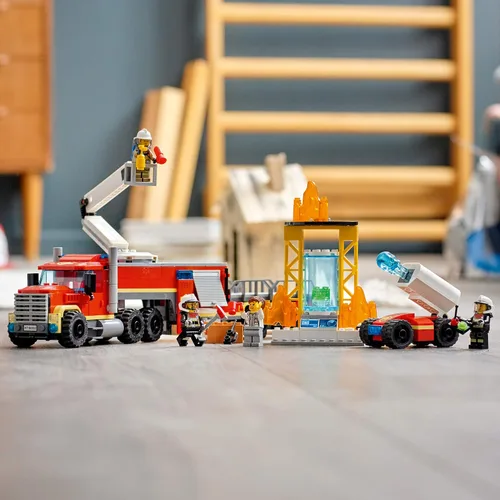 Miniatura 7 de LEGO City Fire Command Unit 60282 Kit de construcción; divertido juego de construcción de juguete de bombero para niños, nuevo 2021 (380 piezas)