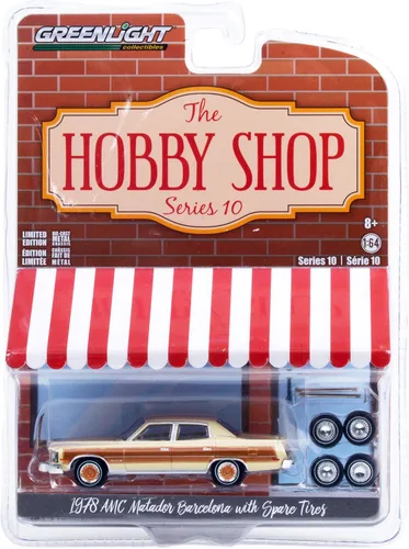 1978 AMC Matador Barcelona Sand Tan y Golden Ginger con neumáticos de repuesto The Hobby Shop Series 10 1/64 Modelo de automóvil fundido a presión