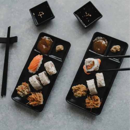 Miniatura 7 de Juego de servir de sushi, con 4 platos japoneses para servir sushi, 4 platos de salsa de soja, 4 pares de palillos y 4 soportes para palillos, juego
