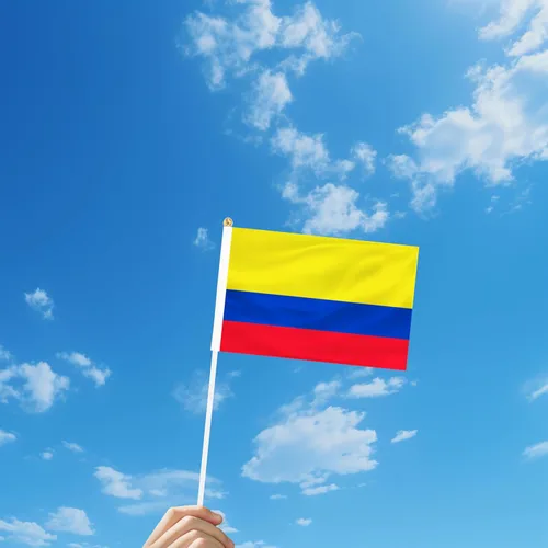 Miniatura 5 de Paquete de 50 mini banderas de mano Colombia, pequeñas banderas colombianas con mástil, banderas de país internacional, eventos de festivales