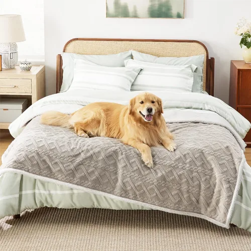 Miniatura 10 de Bedsure - Mantas impermeables para perros grandes - Manta para mascotas para protector de sofá lavable, manta de forro polar de coral jacquard