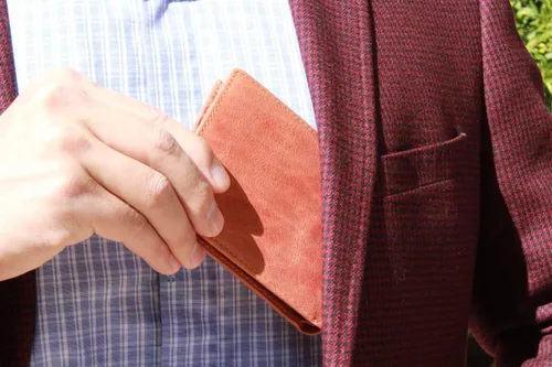 Miniatura 5 de KALMOR Cartera de bolsillo plegable de cuero para hombre con bloqueo RFID extra delgada con ventana de identificación