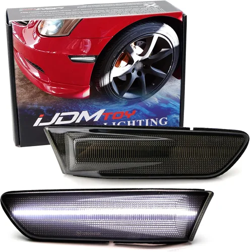 iJDMTOY Kit de montaje de luz de marcador lateral para guardabarros delanteros con lente ahumada, color blanco, compatible con Infiniti G35 Coupe