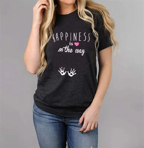 Miniatura 4 de Camiseta de embarazo para mujer, divertida, linda, gráfica, de manga corta, con estampado de letras de la felicidad está en camino