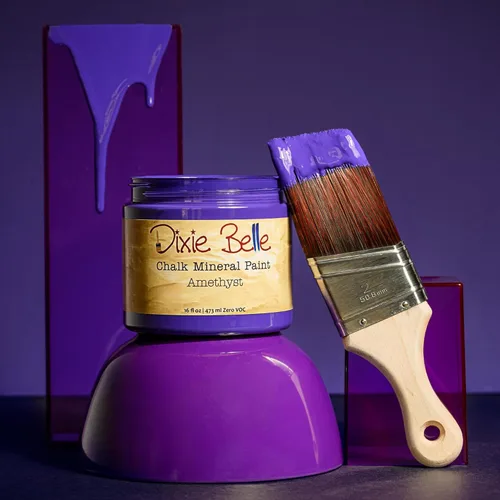 Miniatura 2 de Pintura para muebles con acabado de tiza Dixie Belle Paint Company - Amatista (4oz) - Pintura mineral de tiza chic púrpura profundo mate