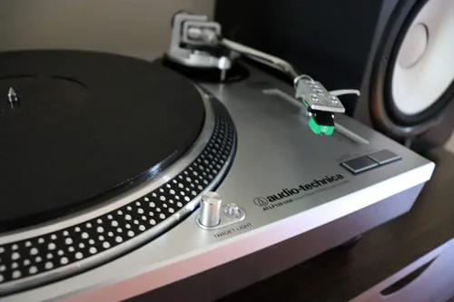 Miniatura 6 de Isolate IT - Alfombrilla giratoria de sorbotano (0.118 in), color negro para DJs y profesionales del audio