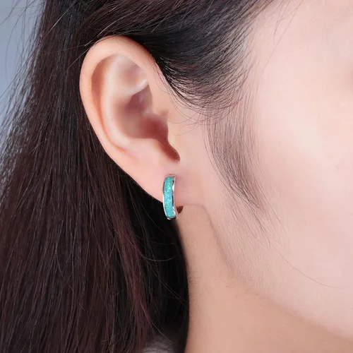 Miniatura 197 de CiNily Aretes Huggie de ópalo con bisagras, chapados en oro, hipoalergénicos, pequeños aretes de aro para mujeres, adolescentes, niñas, hombres