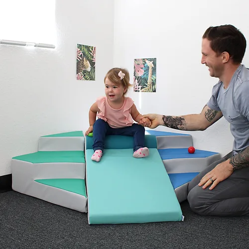Miniatura 5 de FDP SoftScape 13383 - Escalador de esquinas escalonadas y deslizantes, estructura de juego activo para interiores para niños pequeños