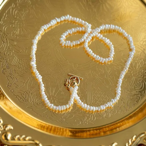 Miniatura 4 de Cowlyn Pearl Choker Dainty Adjustable Necklace 18K Gold Plated Cultured Barque Pearl Tiny Chain Delicate Mother's Valentine Jewelry for Women Girls