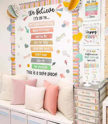 Carson Dellosa Education We Belong Juego de Tablón de Anuncios Motivacional de 82 Piezas, Decoraciones de Tablón de Anuncios Motivacional con