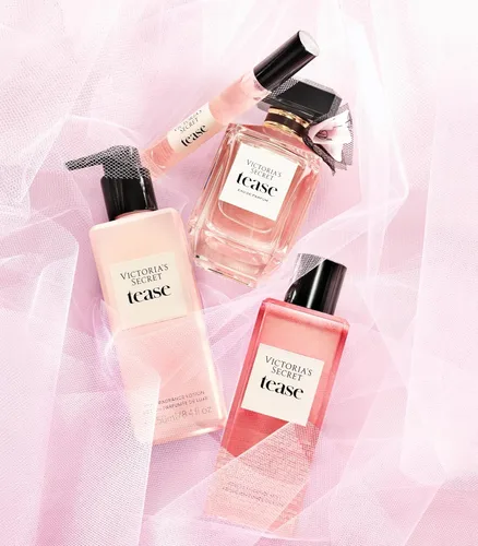 Miniatura 5 de Victoria's Secret Tease Eau de Parfum, notas de gardenia blanca, pera Anjou y vainilla negra, perfumes para mujer (1.7 oz)