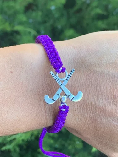 Miniatura 4 de Pulsera con dije de hockey sobre hierba Sportybella - Ajustable para niñas con dije de palo, joyería regalo para jugadoras, equipos y entrenadores