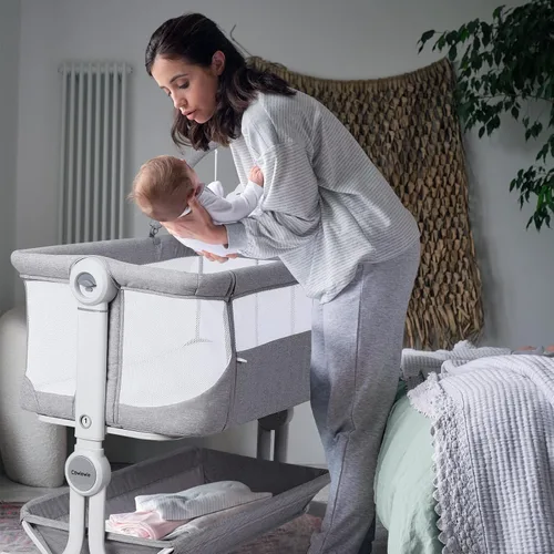 Miniatura 8 de Cowiewie - Cuna para bebé junto a la cama con cesta de almacenamiento, ruedas y juguetes colgantes, cuna portátil plegable fácil con ruedas, cunas