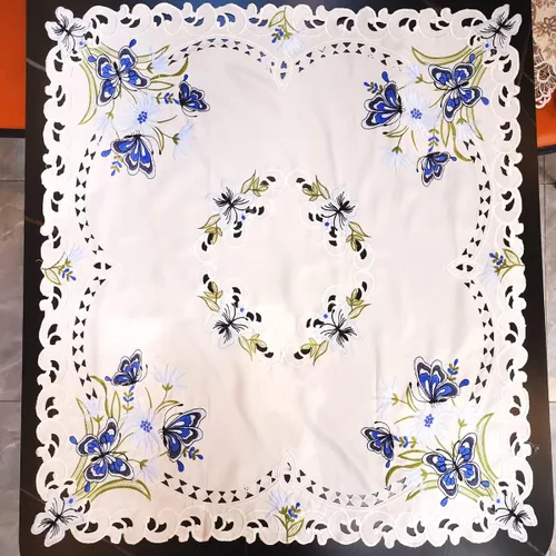 Miniatura 9 de LeLehome Mantel cuadrado bordado de 33 pulgadas, mantel pequeño de encaje floral clásico vintage con diseño de mariposa azul beige