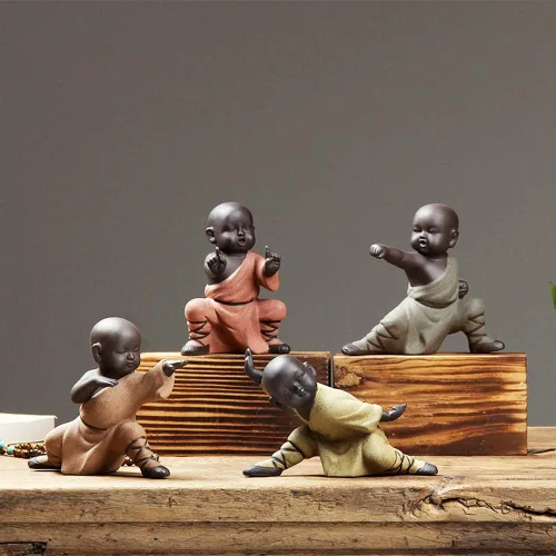 Miniatura 6 de Kingzhuo Estatuilla de Buda en miniatura de cerámica, pequeña y linda estatua de Buda, figura de monje, manualidades creativas para bebés, adornos