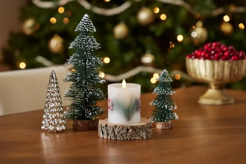 Miniatura 8 de Luminara Vela LED sin llama incrustada, bayas de pino de 3.5 x 4.5 pulgadas, pilar de llama móvil, temporizador a pilas, cera real, sin perfume