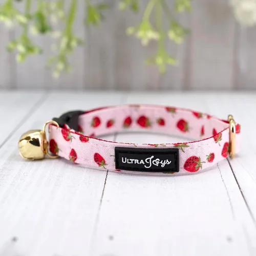 Miniatura 2 de Ultra Joys Collar de gato con campanas - Separable para gatitos y gatos - Fresa Pequeño Solo cuello de fresa