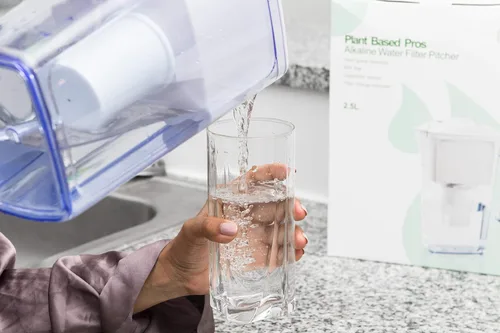 Miniatura 4 de Jarra de filtro de agua alcalina - Ionizador de agua pura saludable de 2.5 litros, dos filtros de carbón activado de 60 días, sin BPA, saludable