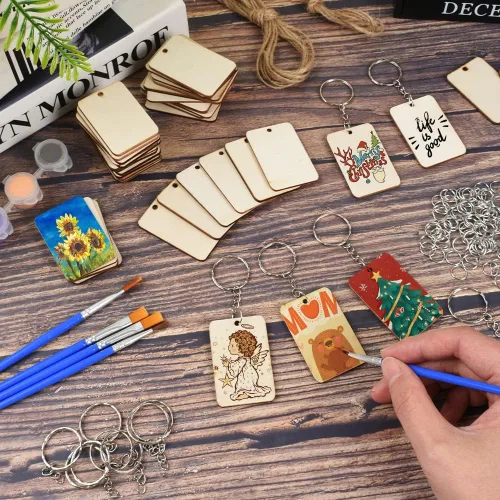 Miniatura 3 de Juego de 50 llaveros de madera rectangulares en blanco, rebanadas de madera sin terminar con 50 llaveros, con cuerda de yute y llavero de madera