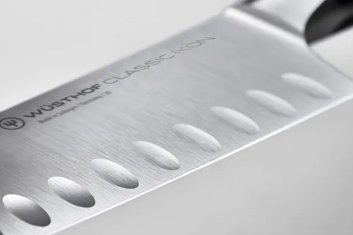 Miniatura 2 de WÜSTHOF Classic IKON Cuchillo Santoku de borde hueco de 7 pulgadas, negro