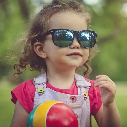 Miniatura 5 de Matcheck Paquete de 12 lentes de sol con lentes de espejo para niños, lindos lentes clásicos, regalos de fiesta para niños y niñas, accesorios