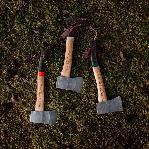 Miniatura 6 de Adler Yankee Hatchet - Hacha de senderismo forjado alemán con mango de nogal antideslizante de 15 pulgadas, cabeza de 1-1/2 libras, con funda