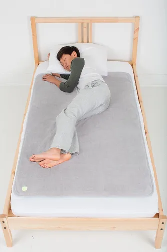 Miniatura 14 de PeapodMats Tapete de cama impermeable para enuresis e incontinencia, almohadilla inferior reutilizable. Colocación segura y transpirable. Lavable.