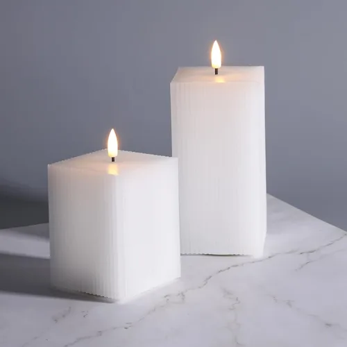 Miniatura 6 de Velas sin llama blancas acanaladas con control remoto, juego de 2 velas LED cuadradas a pilas, velas parpadeantes de cera real para decoración
