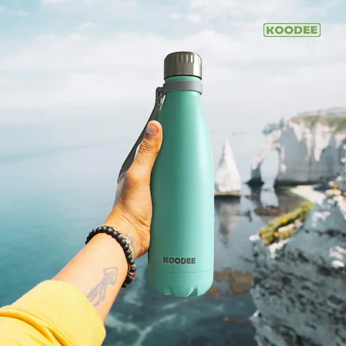 Miniatura 8 de koodee Botella de agua aislada (paquete de 2) botella de agua de doble pared de acero inoxidable 18/8, botella térmica de viaje con forma de cola
