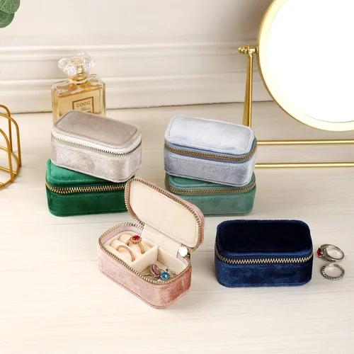 Miniatura 3 de TAIMY Mini estuche de joyería de viaje, caja de joyería de viaje pequeña de terciopelo, caja organizadora de viaje portátil para anillos, aretes