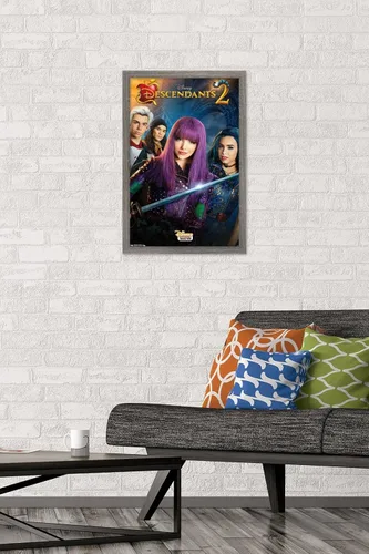 Miniatura 2 de Trends International Disney Descendants 2 - Póster de pared de una hoja, 14.725 x 22.375 pulgadas, versión enmarcada de madera de granero