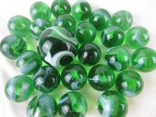 Miniatura 3 de ~25 canicas de vidrio esmeralda piscina translúcido verde/remolino blanco estilo clásico paquete de juego (24 jugadores, 1 tirador)