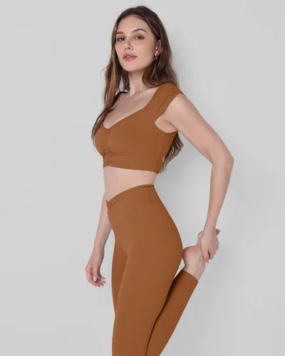 Miniatura 23 de ODODOS Camiseta corta sin mangas con cuello en V y frente fruncido para mujer, recortada en la espalda, manga casquillo