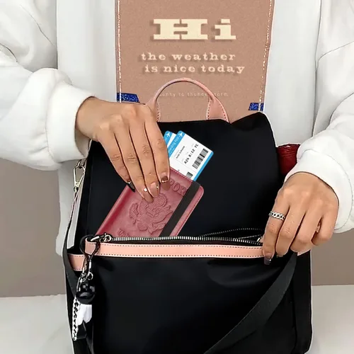 Miniatura 5 de Funda para pasaporte, cartera de viaje con bloqueo RFID de alta calidad, cuero vegano genuino, Rojo